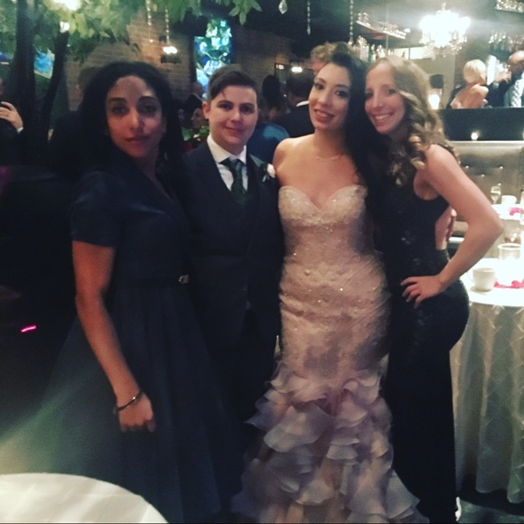 Just another New Yorker wearing all black - Picture 15 of 16